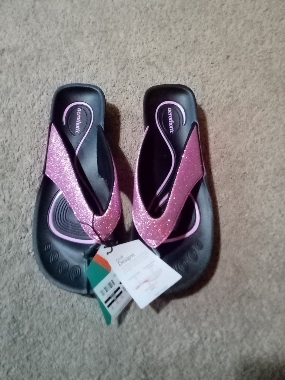 NWT Aerothotic Flip Flops Black With Pink Glitter Straps Sz 10